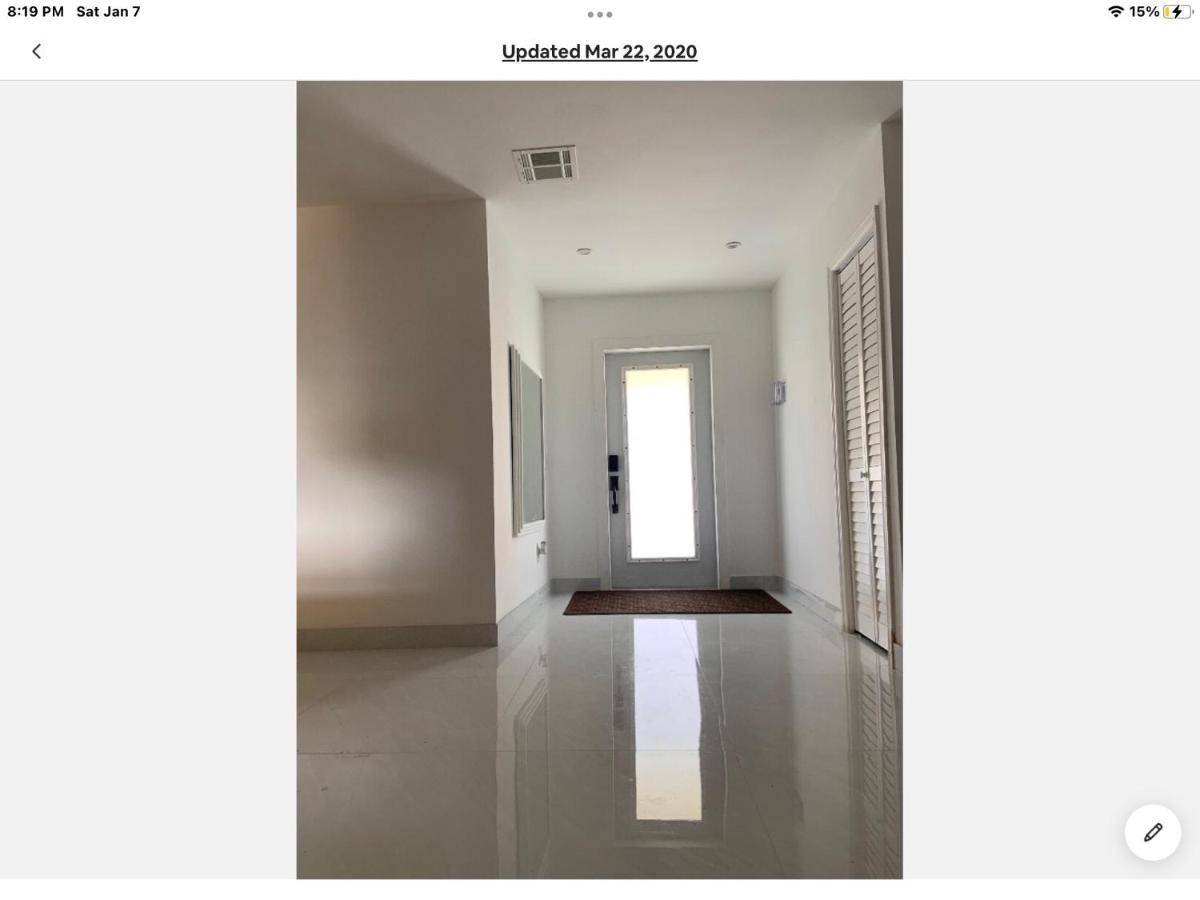 Room & Private Bathroom Boca Raton Exterior foto