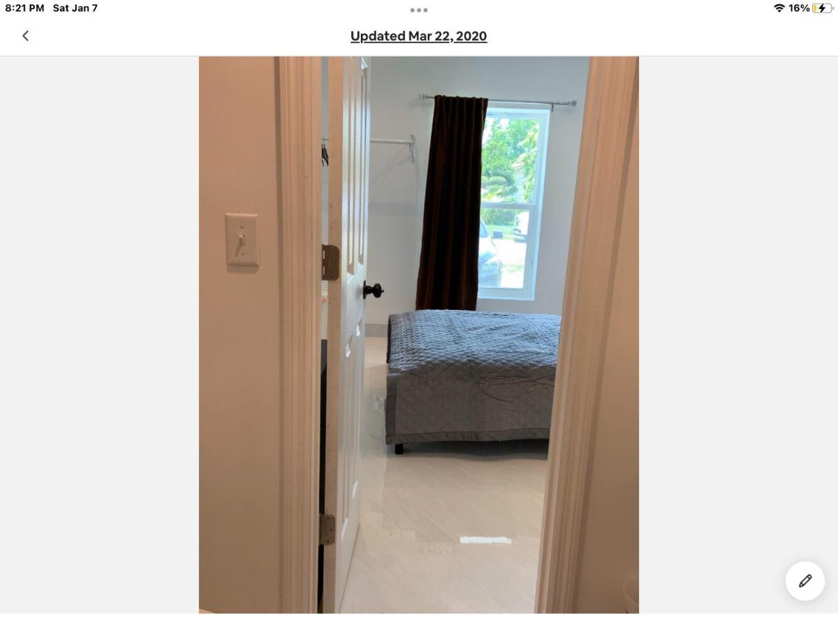 Room & Private Bathroom Boca Raton Exterior foto
