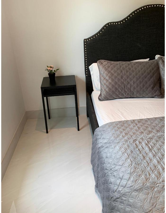 Room & Private Bathroom Boca Raton Exterior foto